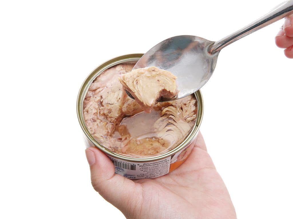 cá ngừ đóng hộp.jpg