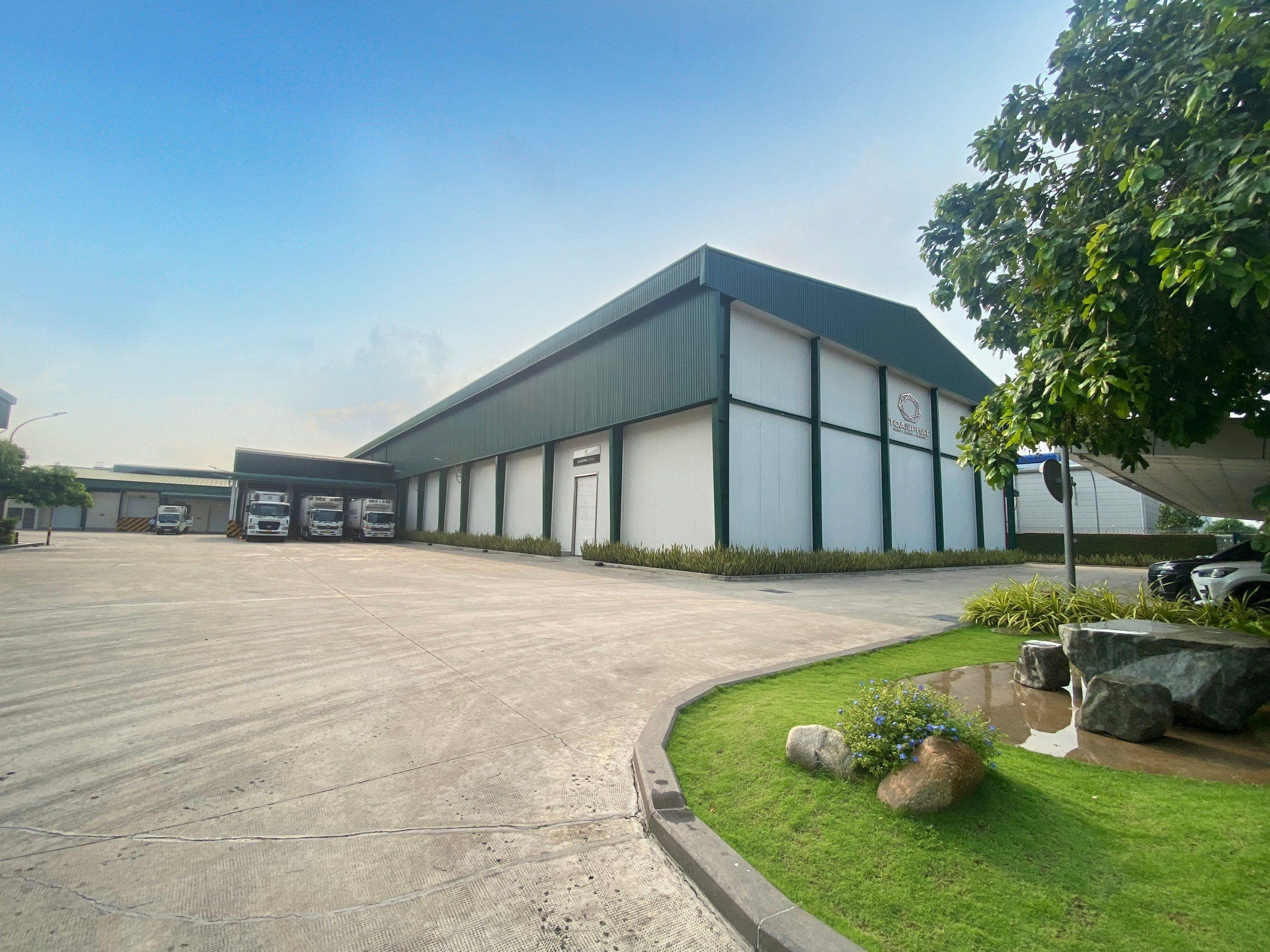 Nhà máy chiếu xạ.jpg